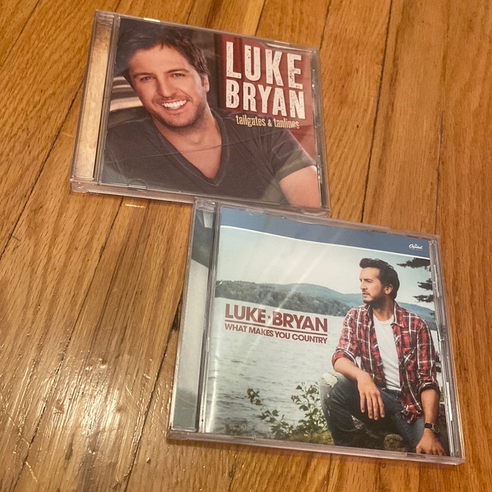 🎶Luke Bryan 2 Audio Music CDs Bundle🎶